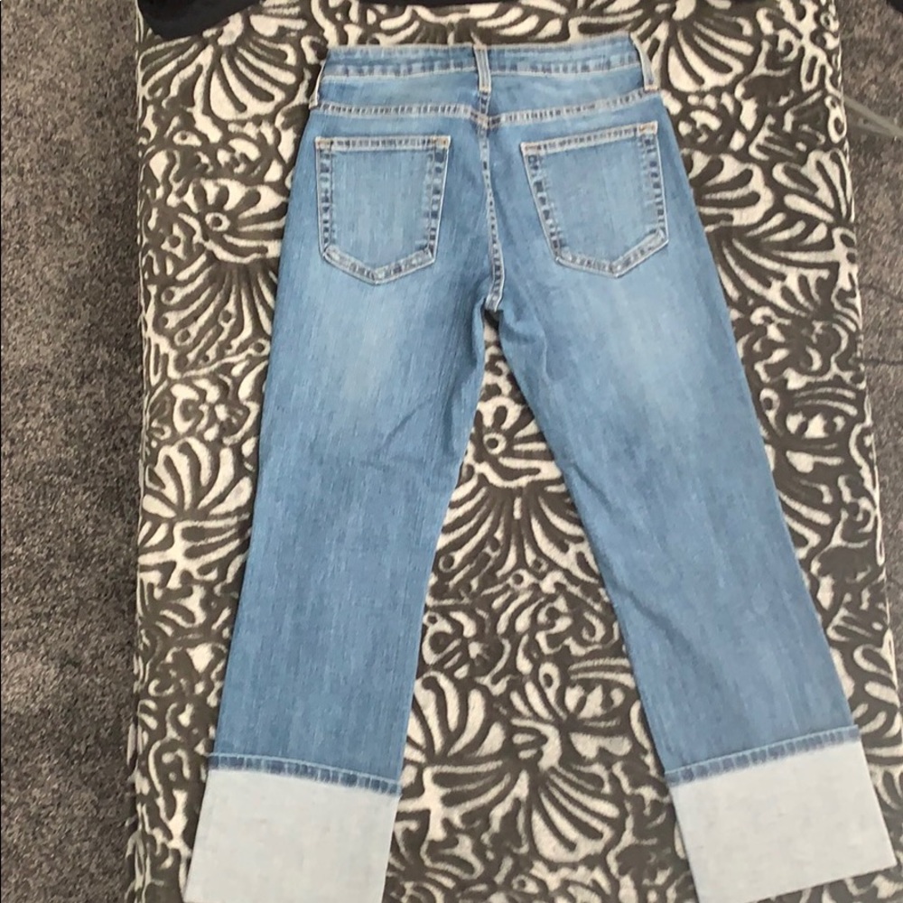 Distressed Jeans - Picture 4 of 4